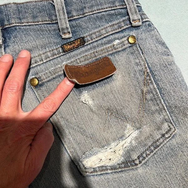 Vintage style wrangler‎ cut off denim shorts medium wash - Image 9