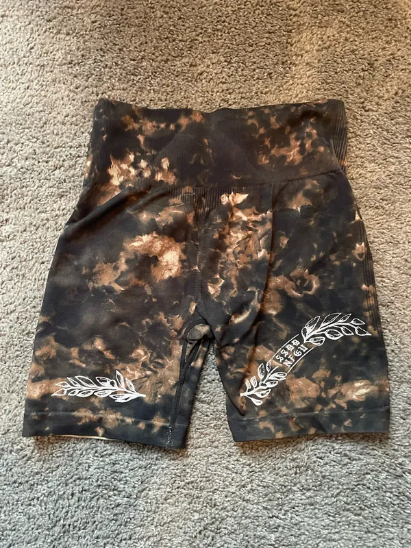 Alphalete Darc Sport  Shorts - Image 3