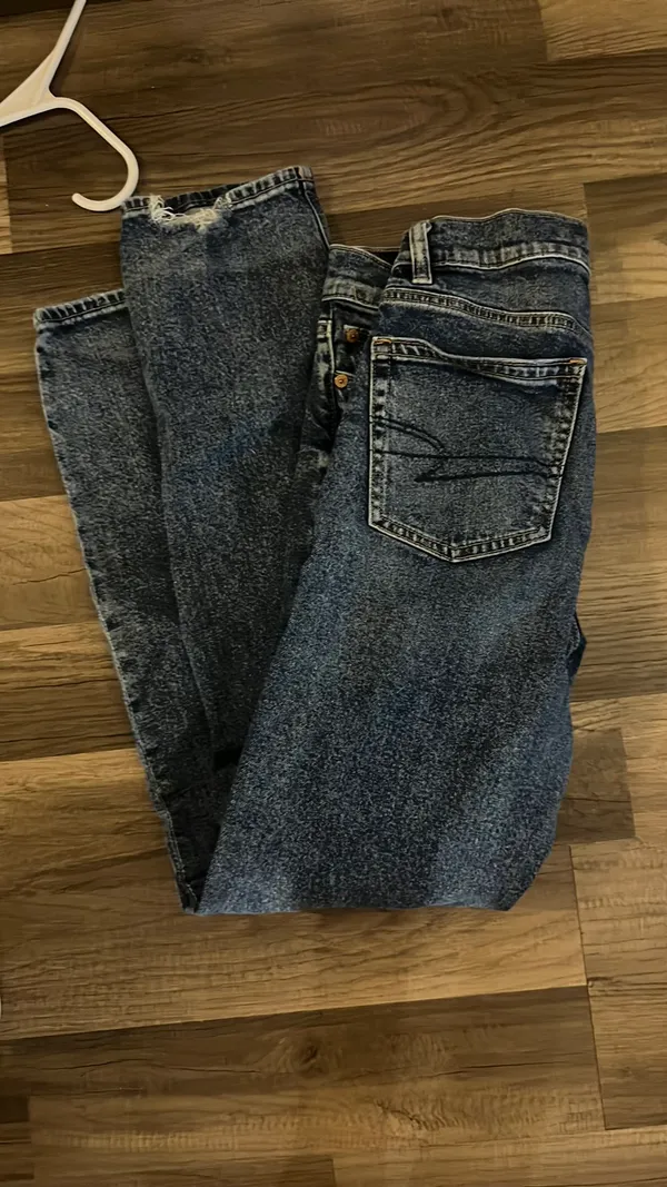 American Eagle Jeans - Image 2