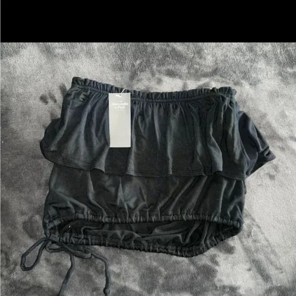 NWT Abercrombie & fitch ruffle crop top‎ xs - Image 2