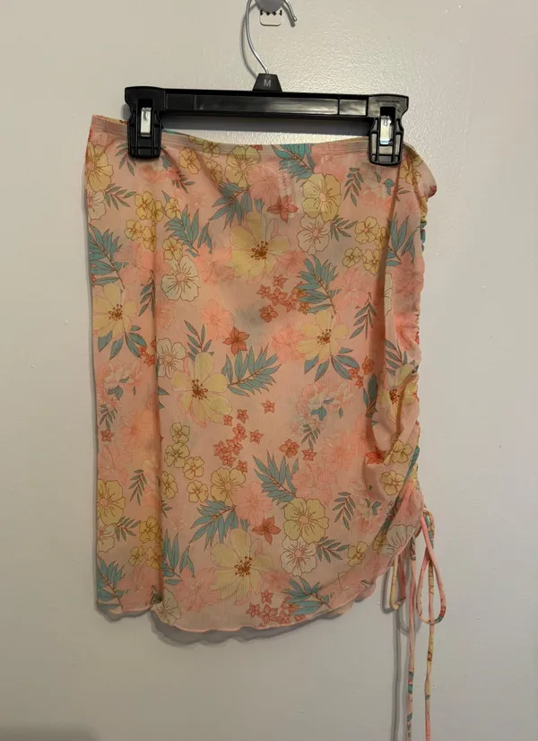 Celebrity Pink Ruched V-Neck One Piece Swimsuit Size XL - Image 6