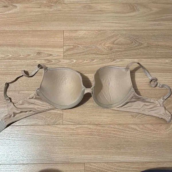 Calvin Klein Nude‎ Bra Size 34C - Image 2