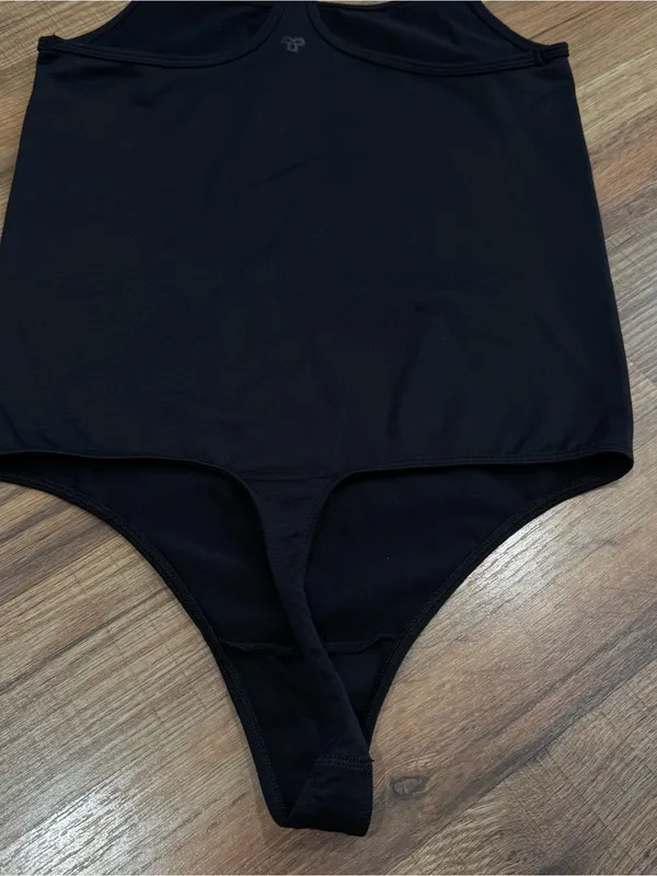 TNA Aritzia racer back body suit Black Size XS - Image 5