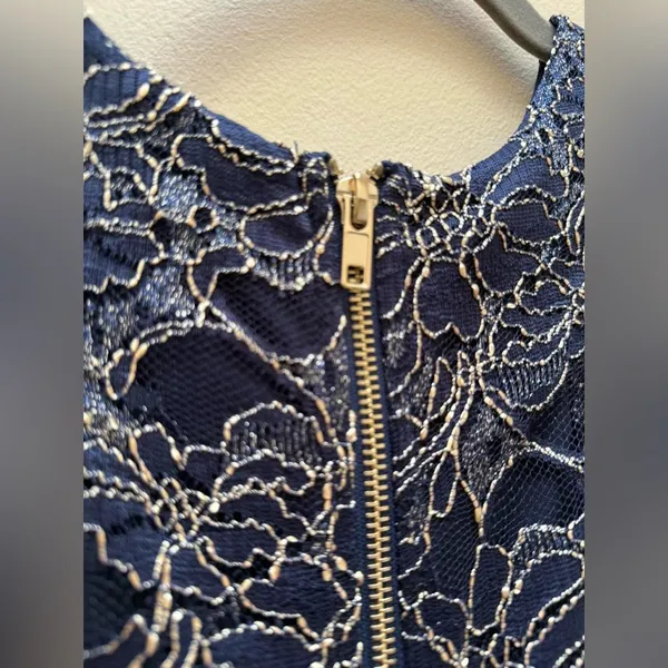 Venus Navy Lace Cocktail Dress with Front Slit Size Small - Image 6