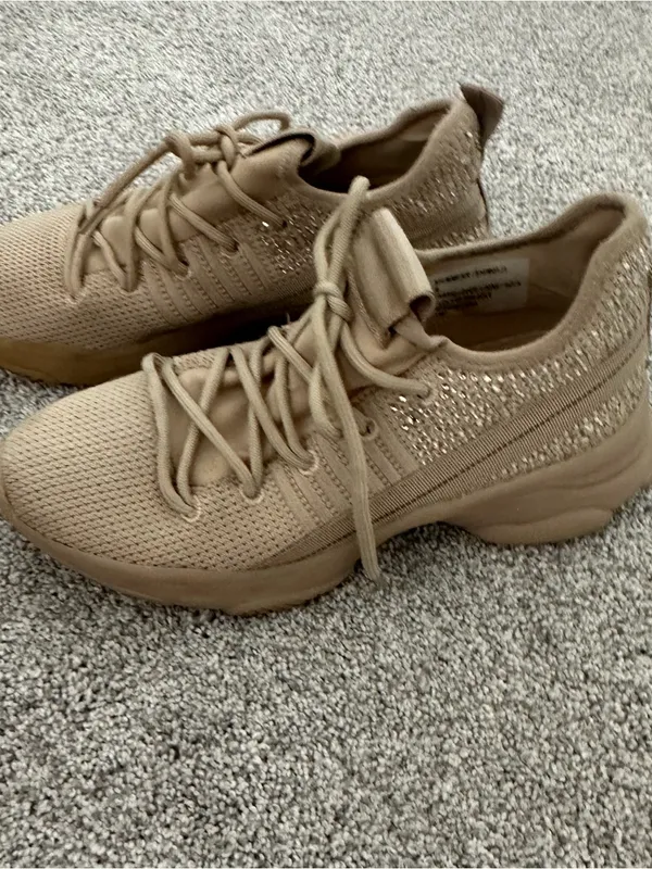 SHIMMERR Neutral Pink/Tan Knit Lace-Up Athletic Sneakers - Image 3