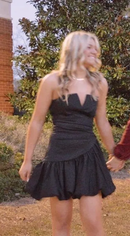 Red Dress Boutique Little Black Dress - Preppy Size Medium - Image 3