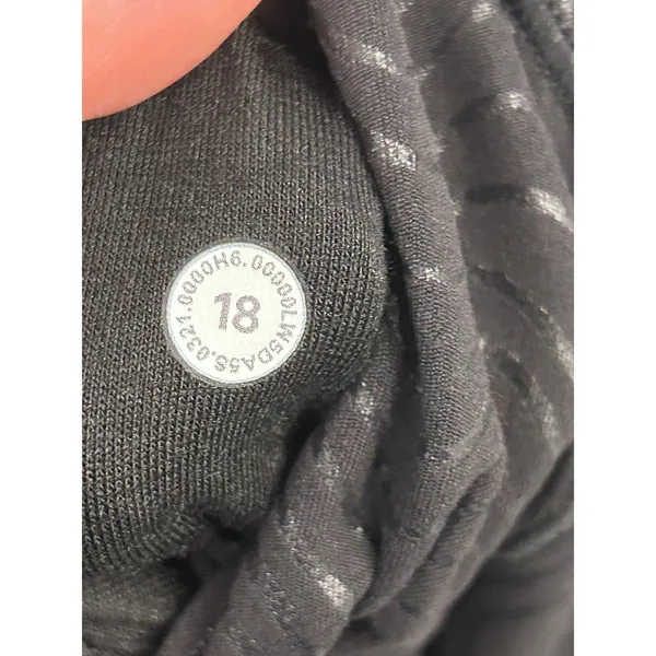 Lululemon Align High-Rise Pant Size 18 Aqueous Emboss Black 28" NWT - Image 7