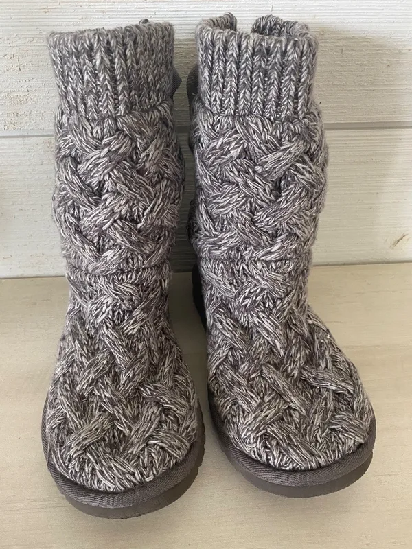 UGG Australia Isla Cable Knot Grey Bootie Sweater Boots Women’s Sz 6 - Image 6