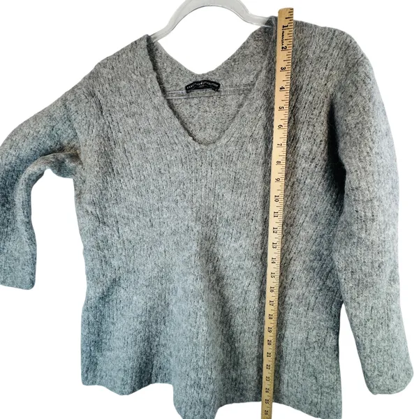 Peruvian Connection Alpaca Blend‎ Sweater Women's Small Gray V-Neck - Image 6