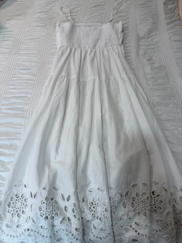 White dress - Image 3