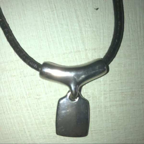 Lia Sophia Leather Silver Choker - Image 3