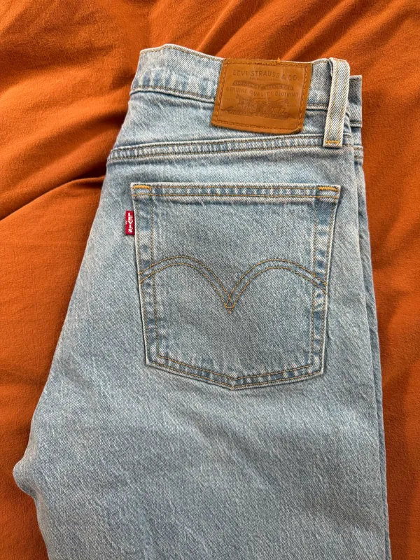 Levi’s Wedgie Jeans Straight Button Fly High-Rise Women’s - Image 2
