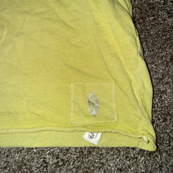Free People Movement T-Shirt Womens Large Yellow Excellent Crop Raw Hem Boxy - Image 2