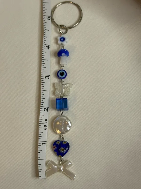 Handmade Blue/White Beaded Keychain - Image 4