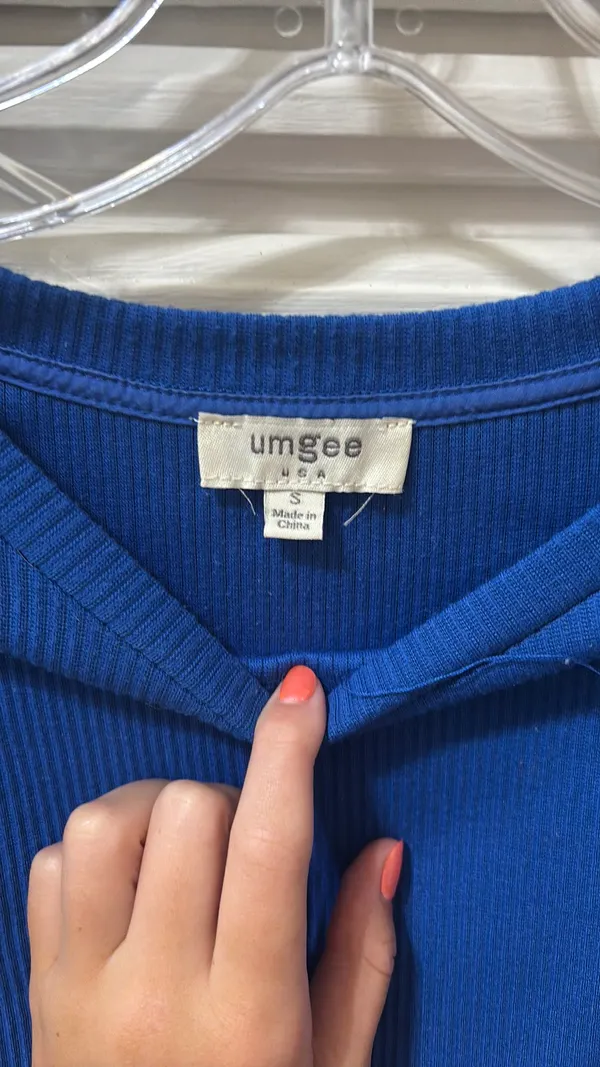 Umgee dressy top - Image 3