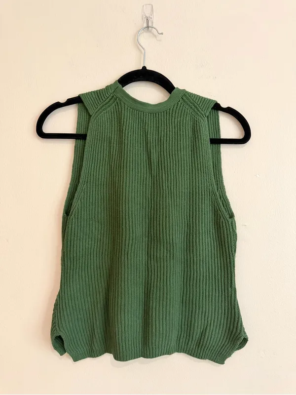 Aritzia Babaton Olive Green Sleeveless Ribbed Knit Tank Top Size Small - Image 5