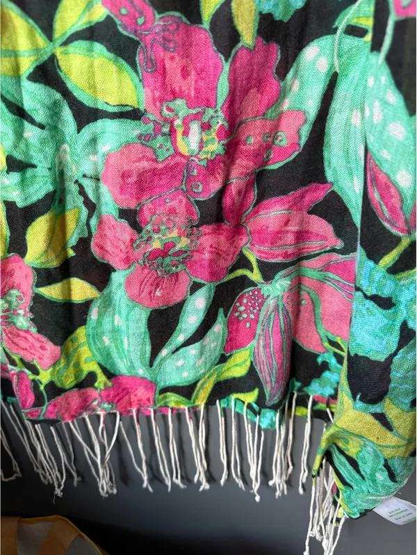 Lilly Pulitzer Floral Silk Cashmere Shawl Wrap with Fringe - Image 7