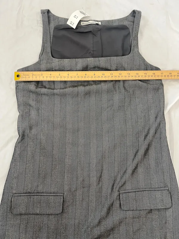 Abercrombie & Fitch Charcoal Gray Sleeveless mini Dress size Small T - Image 7