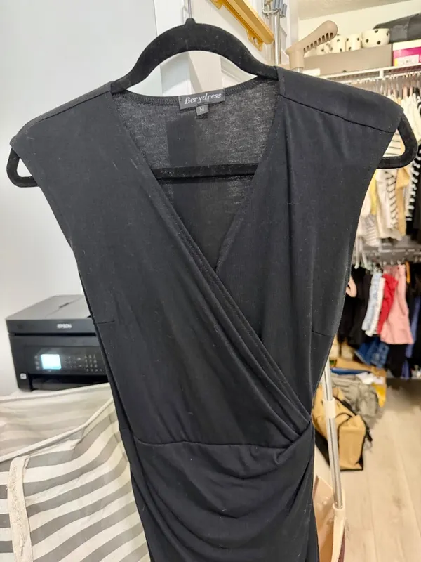 Black Berydress Sexy Mini Dress Size Medium - Image 3