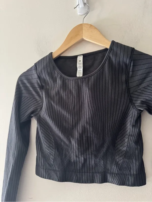 Lululemon‎ Ebb to Street Long Sleeve Shirt Size 4 - Image 6