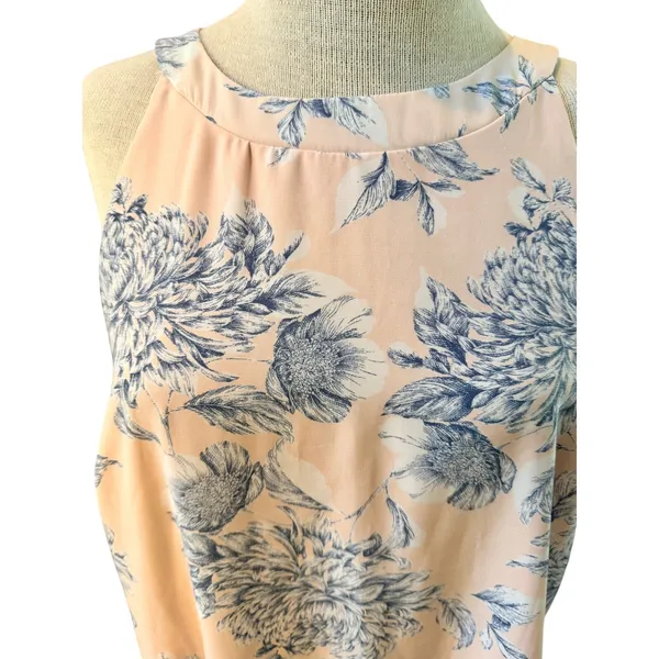 Le Lis Soft Pink with Blue and White Floral Pattern Summer Dress - Image 3