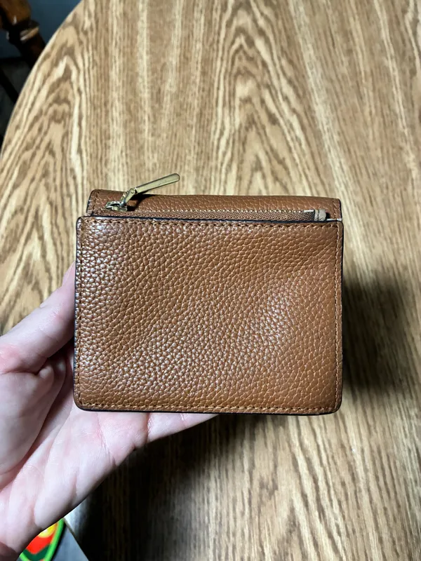 Small Michael Kors Wallet - Image 2