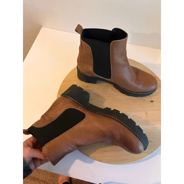 Anthropologie Stompy Chelsea Tan Leather Chunky Heeled Boots Size 40 Spain Made - Image 3