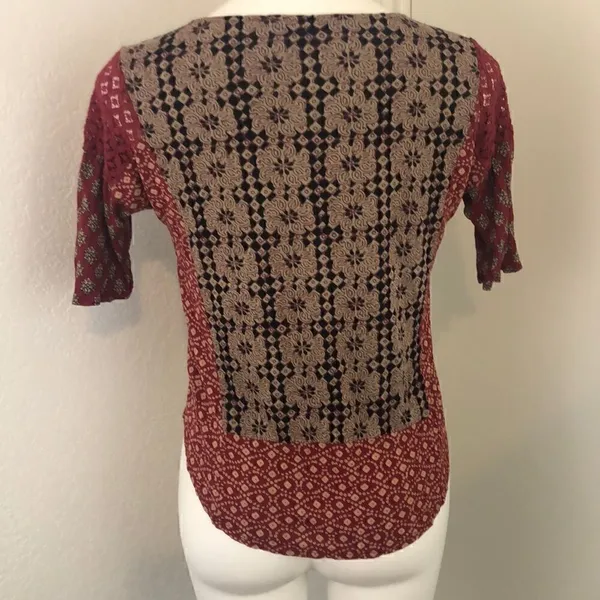 Lucky Brand red black top - Image 6