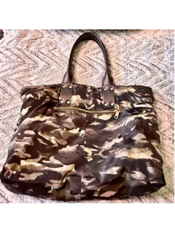 NEW Sol and Selene It Girl Reversible Metallic Camo Tote NWOT - Image 5