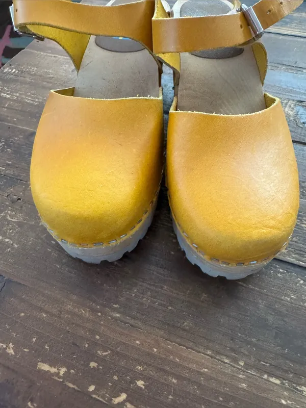 MIA Women's Abba Clog-Inspired Sandal - Image 4