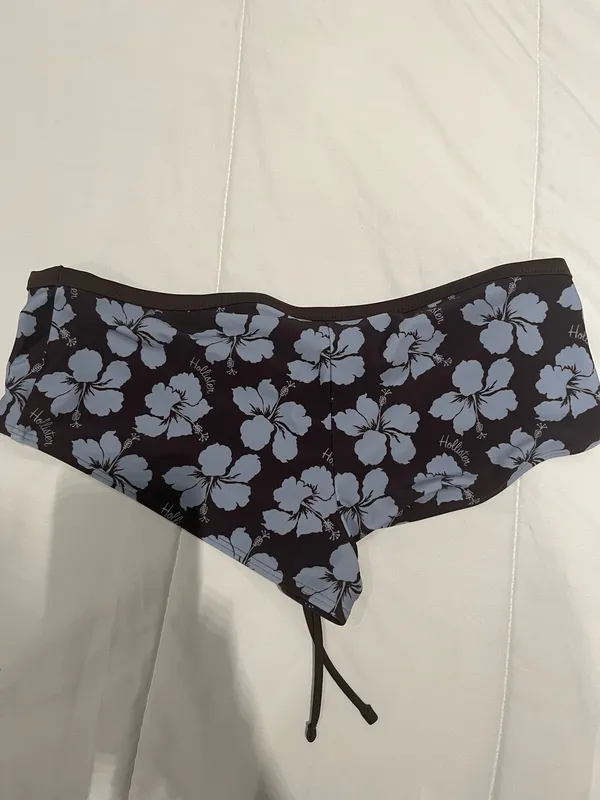 Hollister swim shorts  - Image 4