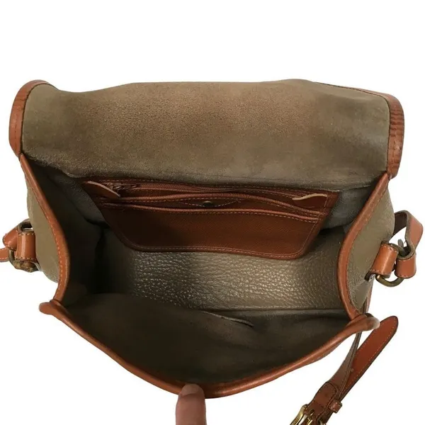 Dooney & Bourke Vintage Essex saddlebag‎ taupe & cognac AWL pebble crossbody bag - Image 8