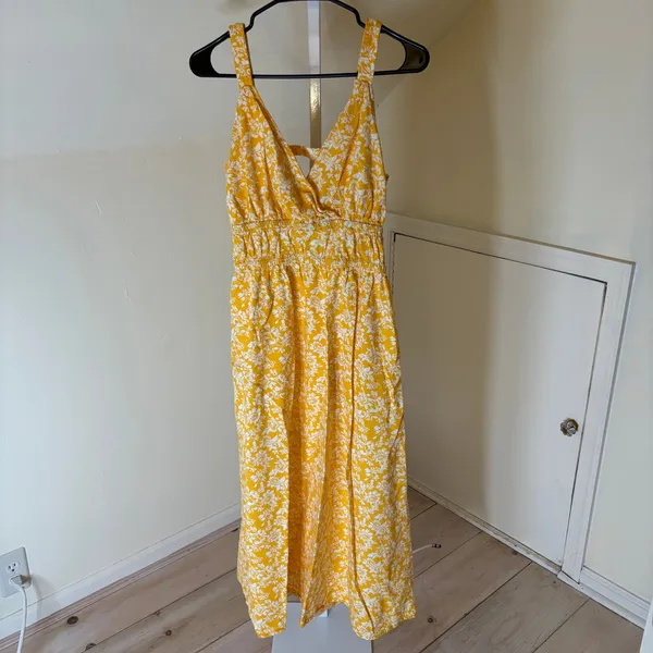 Universal Thread EUC Women's Pullover Maxi Sundress Yellow Floral Size M - Image 2