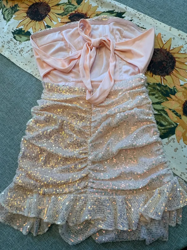 Lucy in the Sky Sequin Ruched Bodycon Dress - Image 4