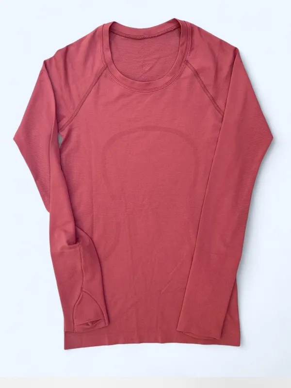 Lululemon Swiftly Tech Long Sleeve shirt 2.0 hip length cherry tint yoga Pilates - Image 4