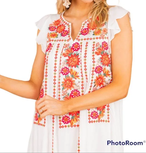 ANDREE by Unit womens SM Ivory White Embroidered dress vneck short sleeve lined - Image 4