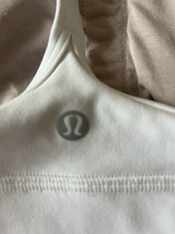 White Lululemon Bra Sports - Image 4