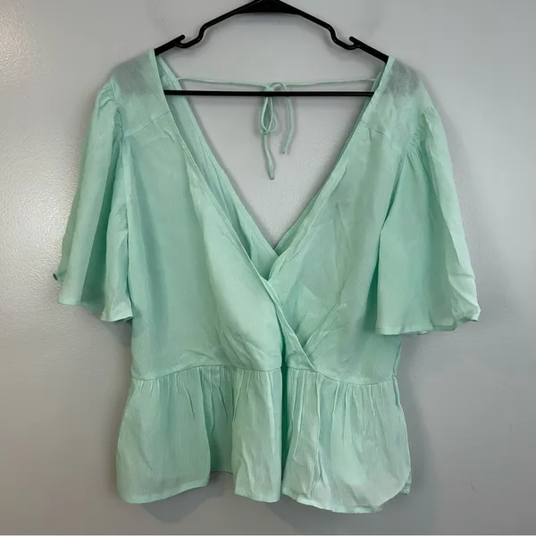 NWT Asos Mint Green Short Angel Sleeve Peplum Tea Blouse Tie Boho Waist Size 6 - Image 2