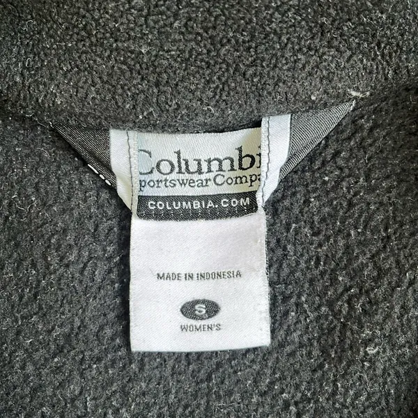 Columbia Women’s Fleece Jacket in Black Small - Image 7