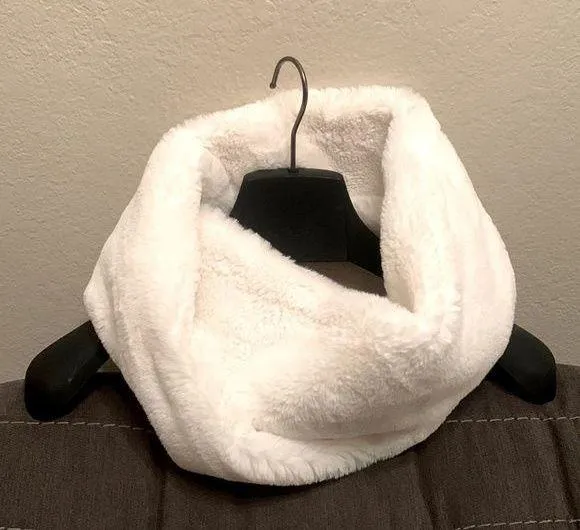 White Faux Fur Scarf Hobby Lobby - Image 2