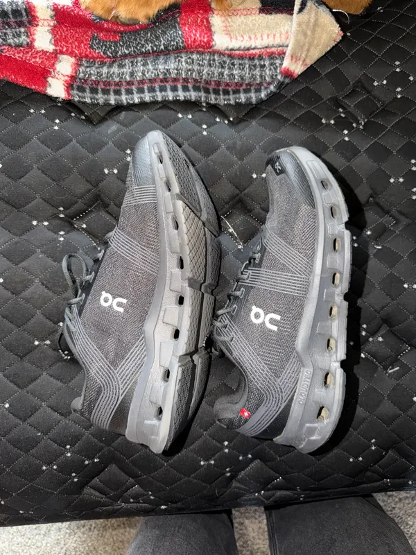 On Cloud Shoes - Image 2