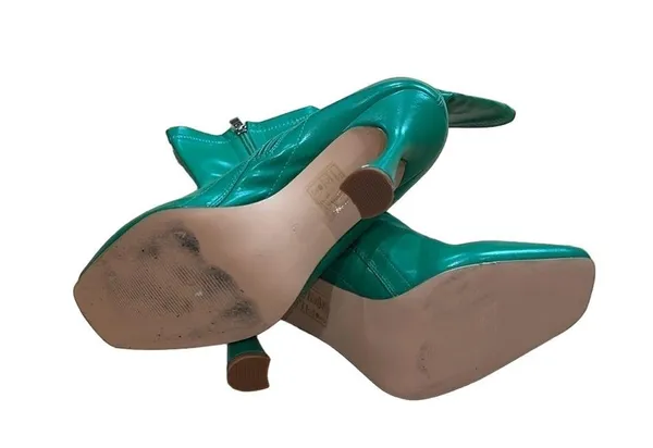 Azalea Wang Nova stiletto boots in green metallic - Image 7