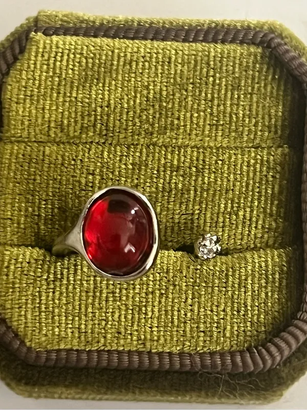 Cat Eye Design Gorgeous Red Gemstone Stainless Steel Silver Open Band Size 6 - Image 2