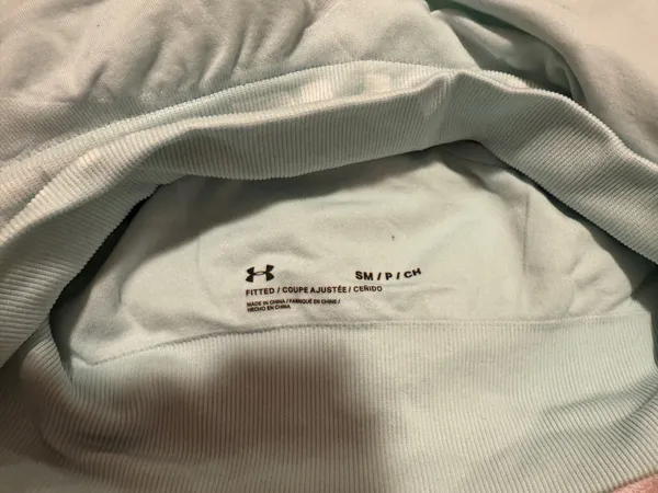 Juniors Like New Underarmour small light blue sports bra - Image 3