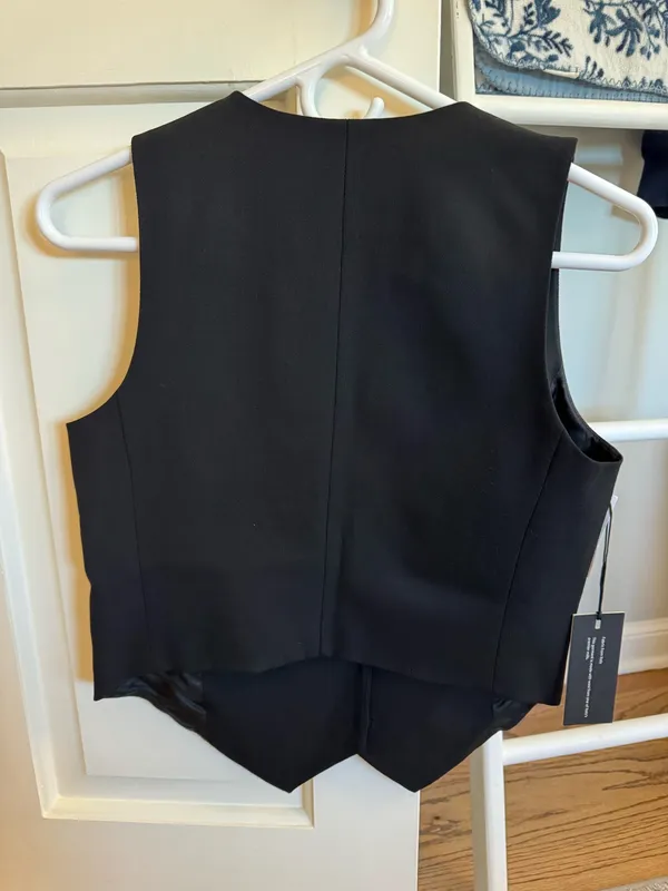 Aritzia Top - Image 3