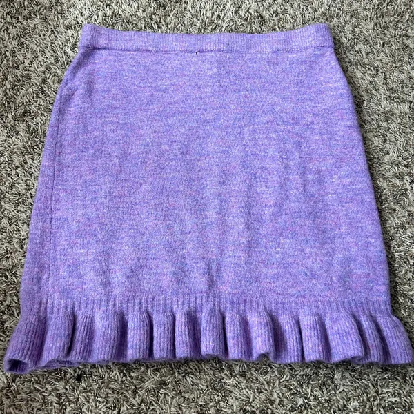 BCBG Paris Lavender Frost Knee Length Sweater Skirt with Ruffle Hem Sz XL - Image 6