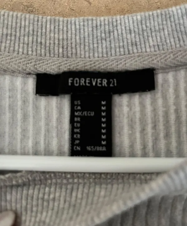 Grey Cropped Sweater Size M - Image 3