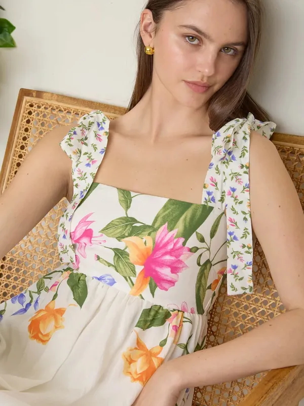 NWT Blu Pepper Off White Floral Tie Strap Empire Waist Midi Dress – Small - Image 4