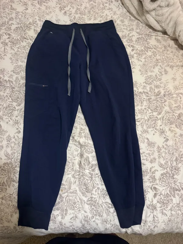 FIGS Scrub Pants Jogger - Image 2