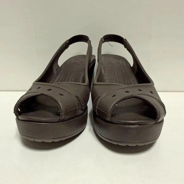 Crocs Farrah Wedge - Image 3
